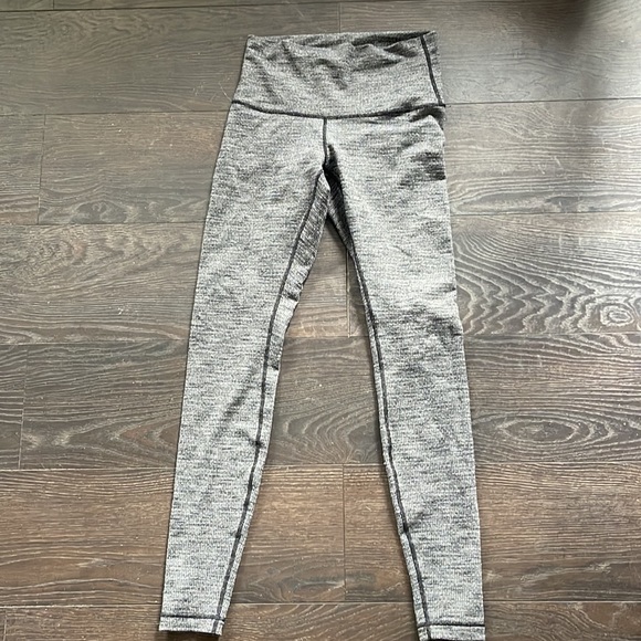 Lululemon leggings - Picture 2 of 4